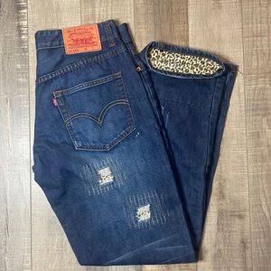 Womens Rare Y2K Levis cheetah print distressed jeans